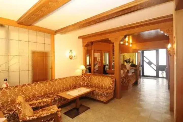 TIROL ASTORIA