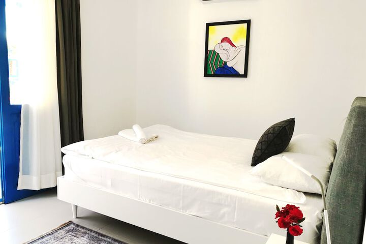Room 44 of 144