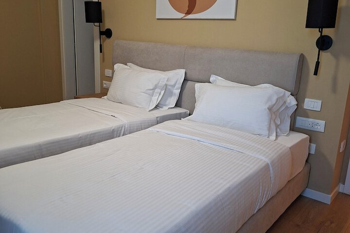 Room 45 of 101