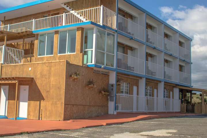 Hotel 7 of 25