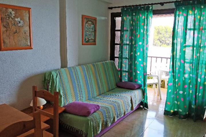 Room 3 of 10