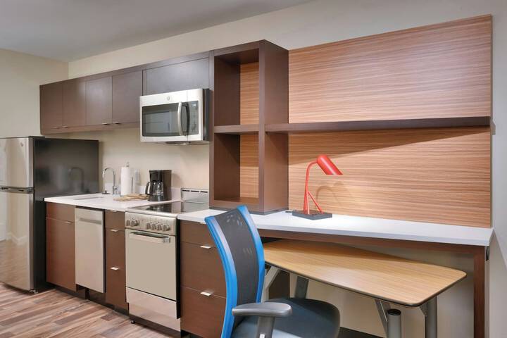Room 16 of 44