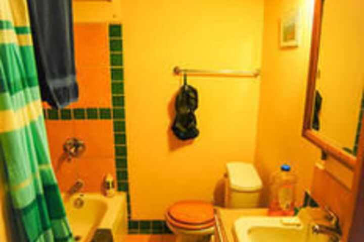 Room 3 of 16