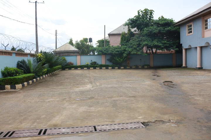 Property Grounds 21 of 22