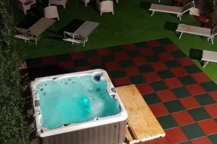 Pool 17 of 29