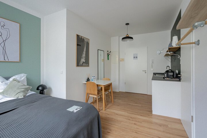 Room 14 of 49