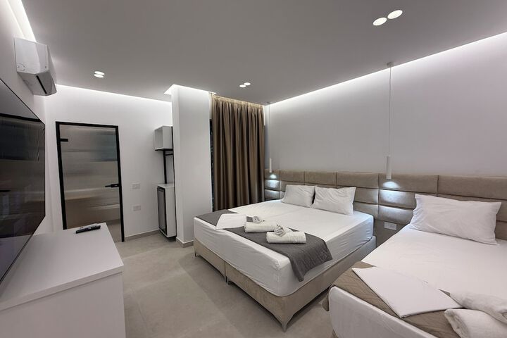 Room 20 of 104