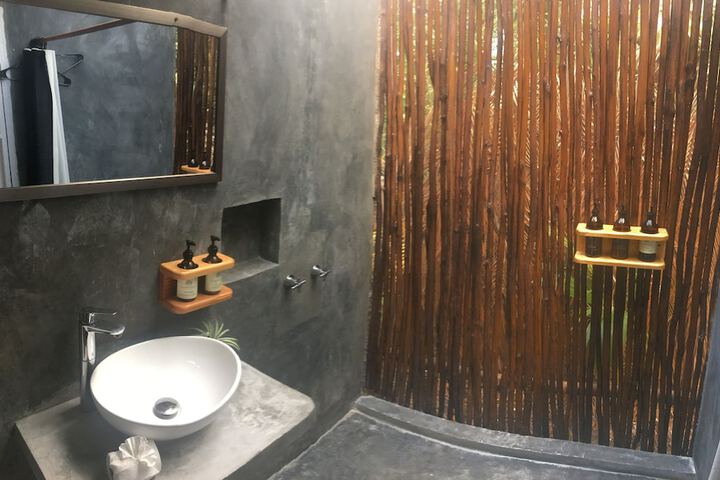 Room 8 of 20