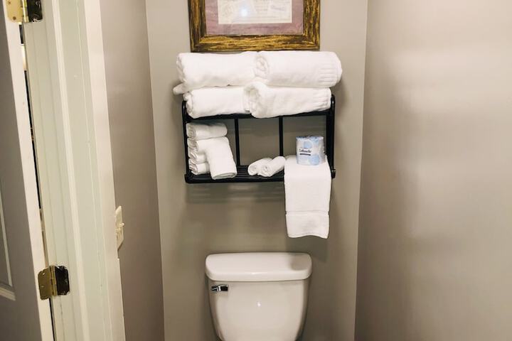 Room 74 of 95