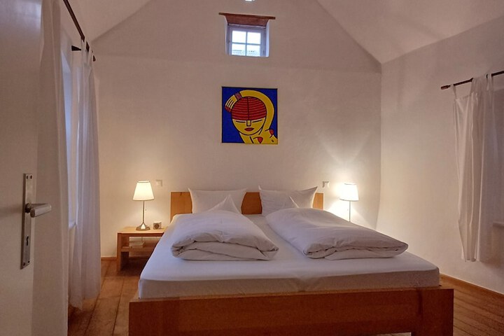 Room 25 of 91