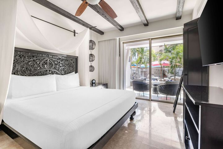 Room 21 of 140