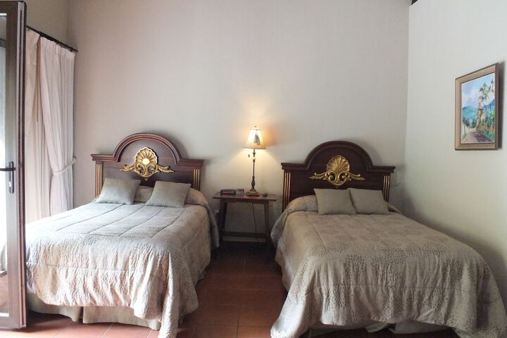 Room 14 of 34