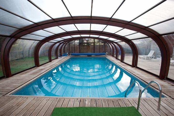 Hotel Pool
