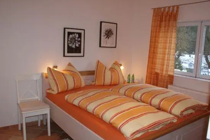 Room 6 of 7