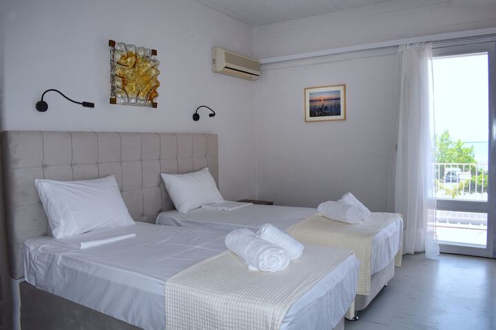 Room 42 of 261