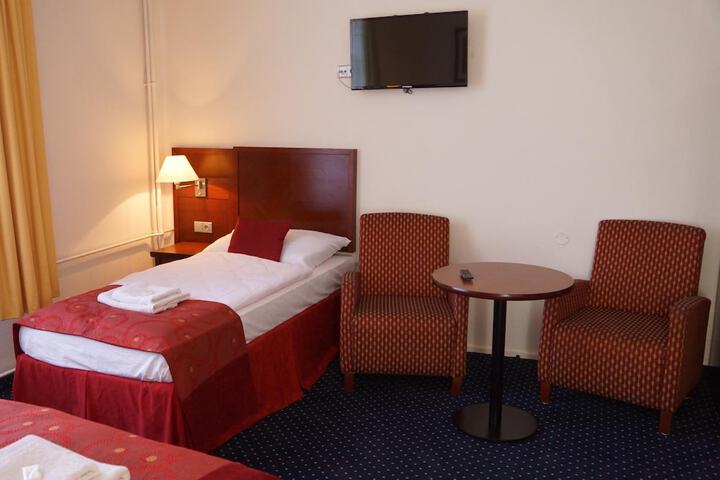 Room 8 of 55