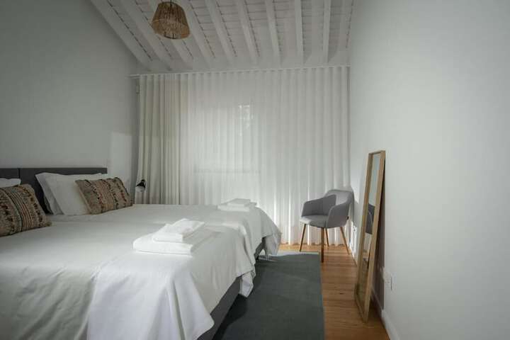 Room 4 of 46