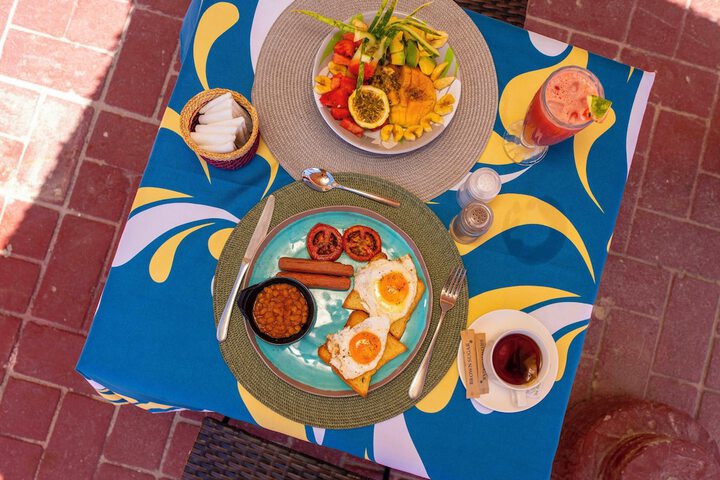 Breakfast/Coffee Service 81 of 116