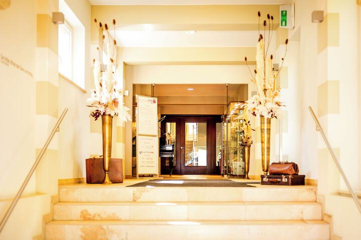 Hotel 61 of 64