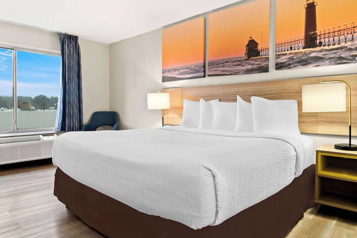 1 King Bed (14 of 23)