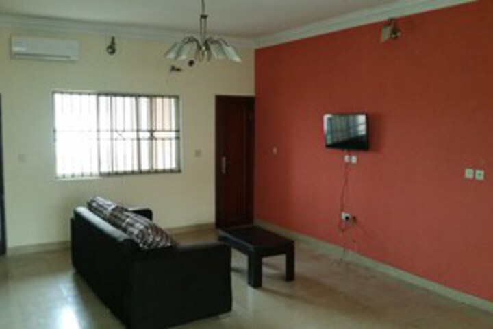 Room 14 of 28