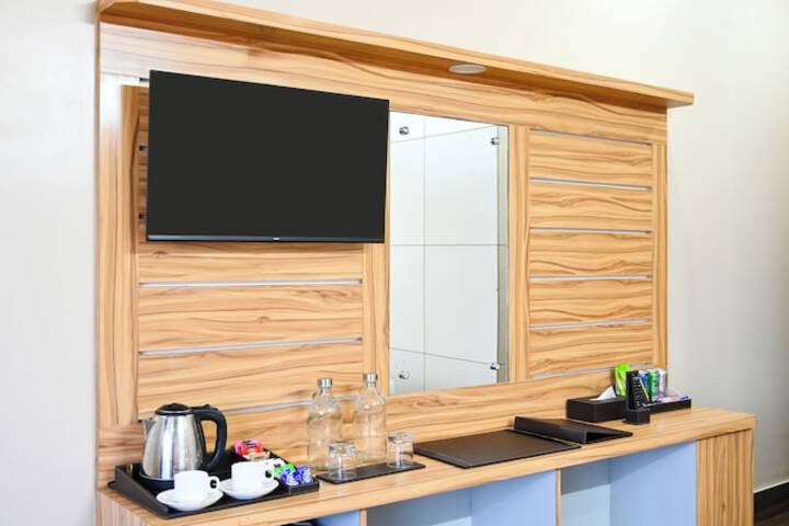 Room 3 of 52