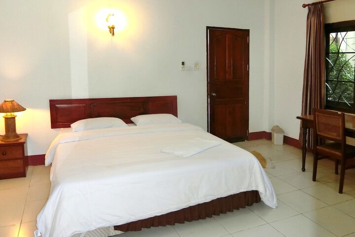 Room 14 of 34