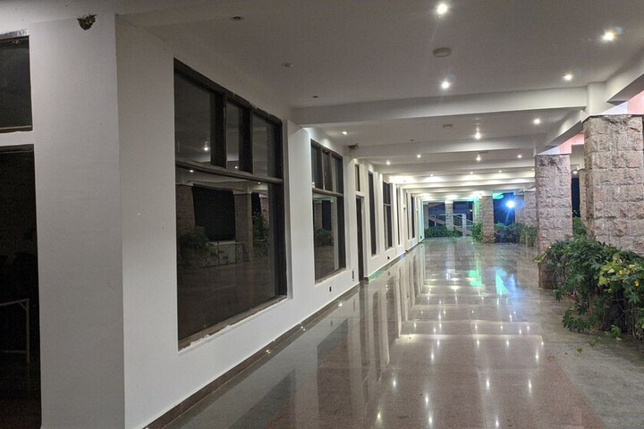 Ballroom/Hall 36 of 67