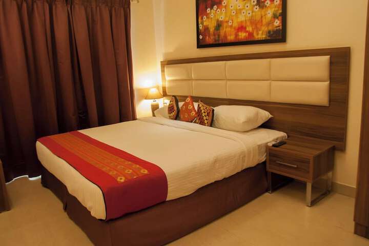Room 7 of 28