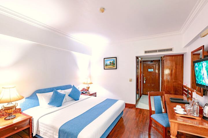 Room 42 of 133