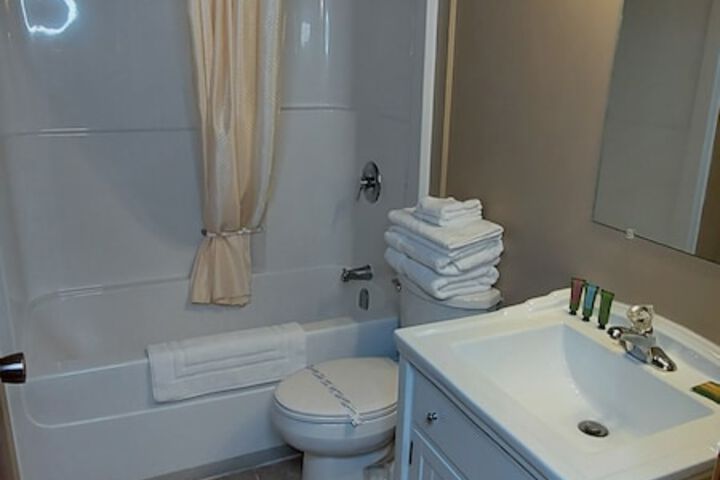 Room 14 of 19