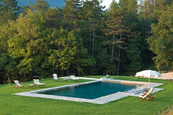 Pool 16 of 41