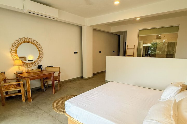 Room 2 of 22