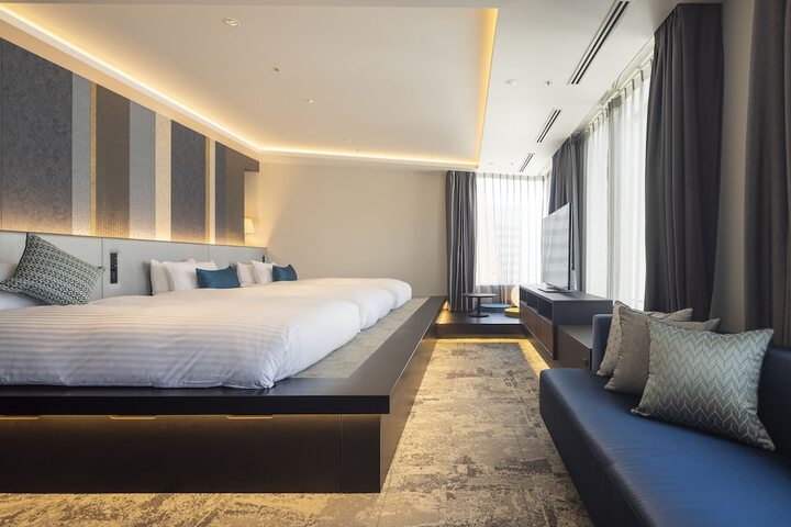 Room 25 of 100