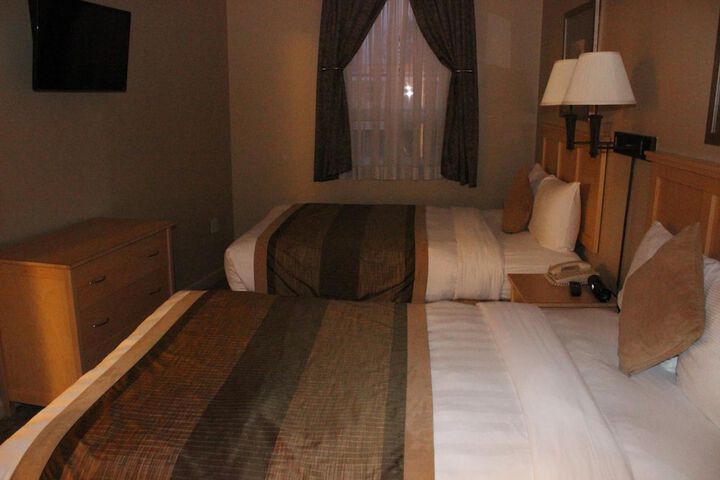 Room 13 of 44
