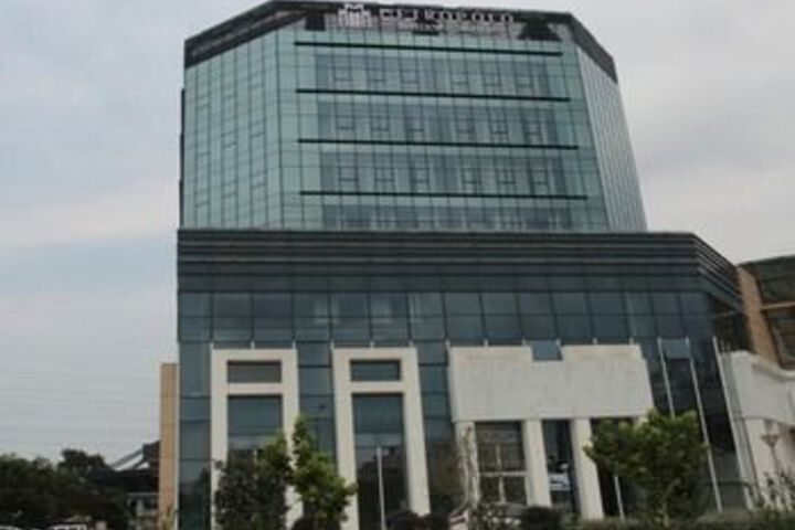 Jinjiang Metropolo Hotel (Shanghai Jingan Pengpu Xincun Subway Station)