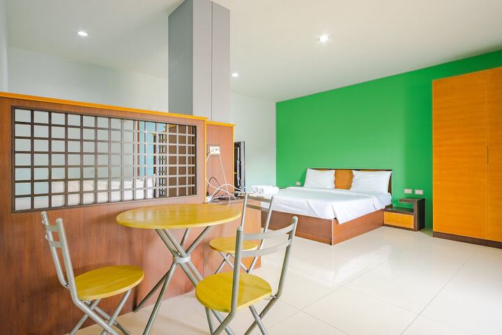 Room 21 of 53