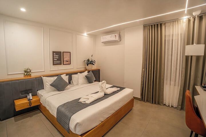 Room 17 of 100