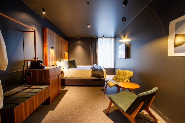 Room 10 of 56