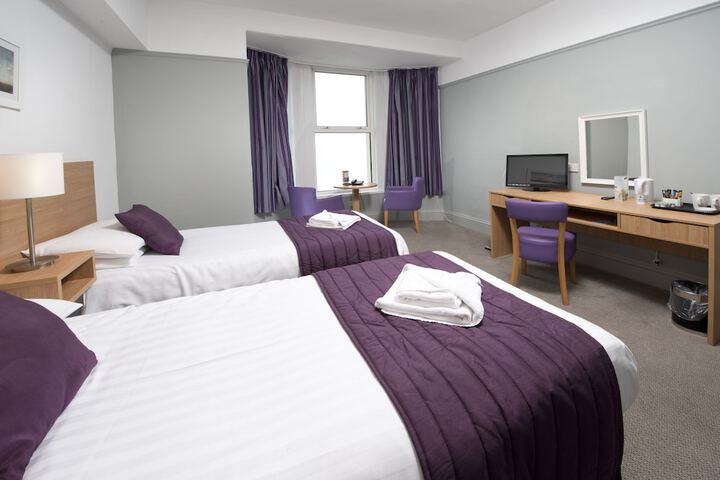 Room 10 of 62
