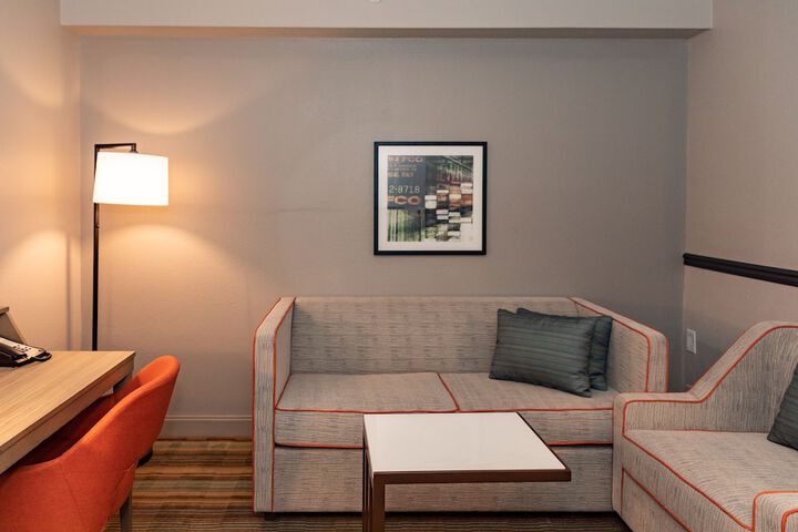 Room 10 of 50