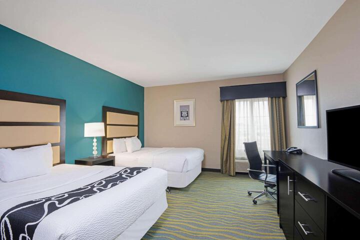 1 King Bed (17 of 23)