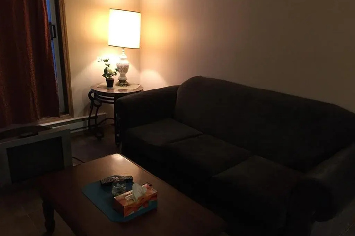 Room 4 of 14