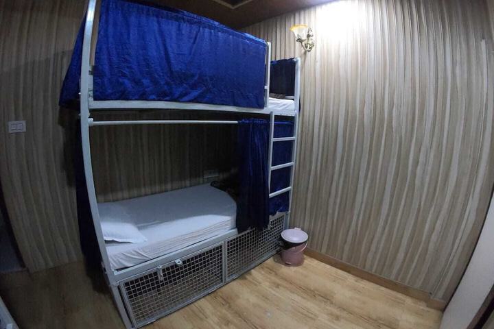 Room 59 of 92