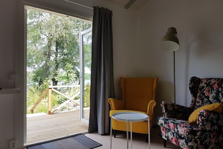 Room 9 of 62
