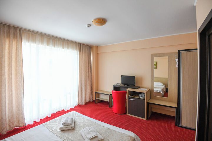 Room 11 of 23