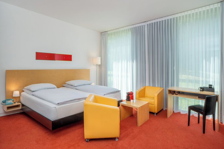 Room 7 of 36