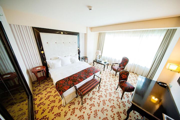 Room 21 of 62
