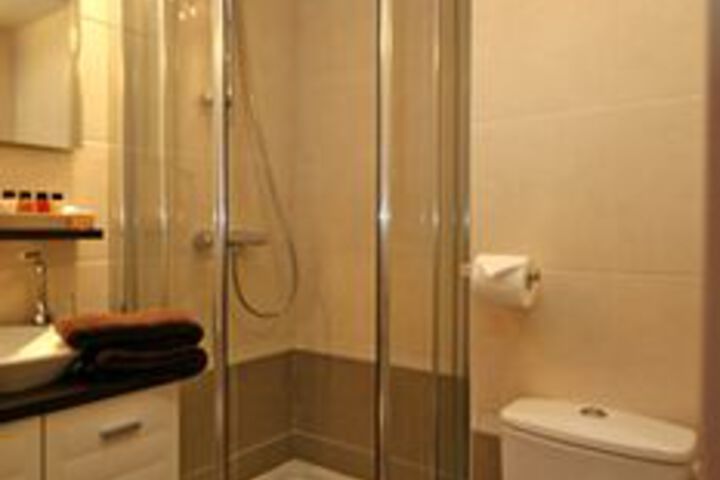 Room 2 of 26