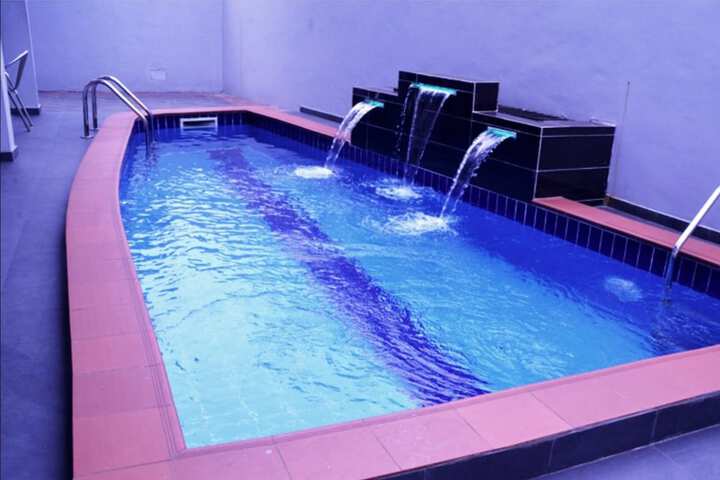 Pool 26 of 37